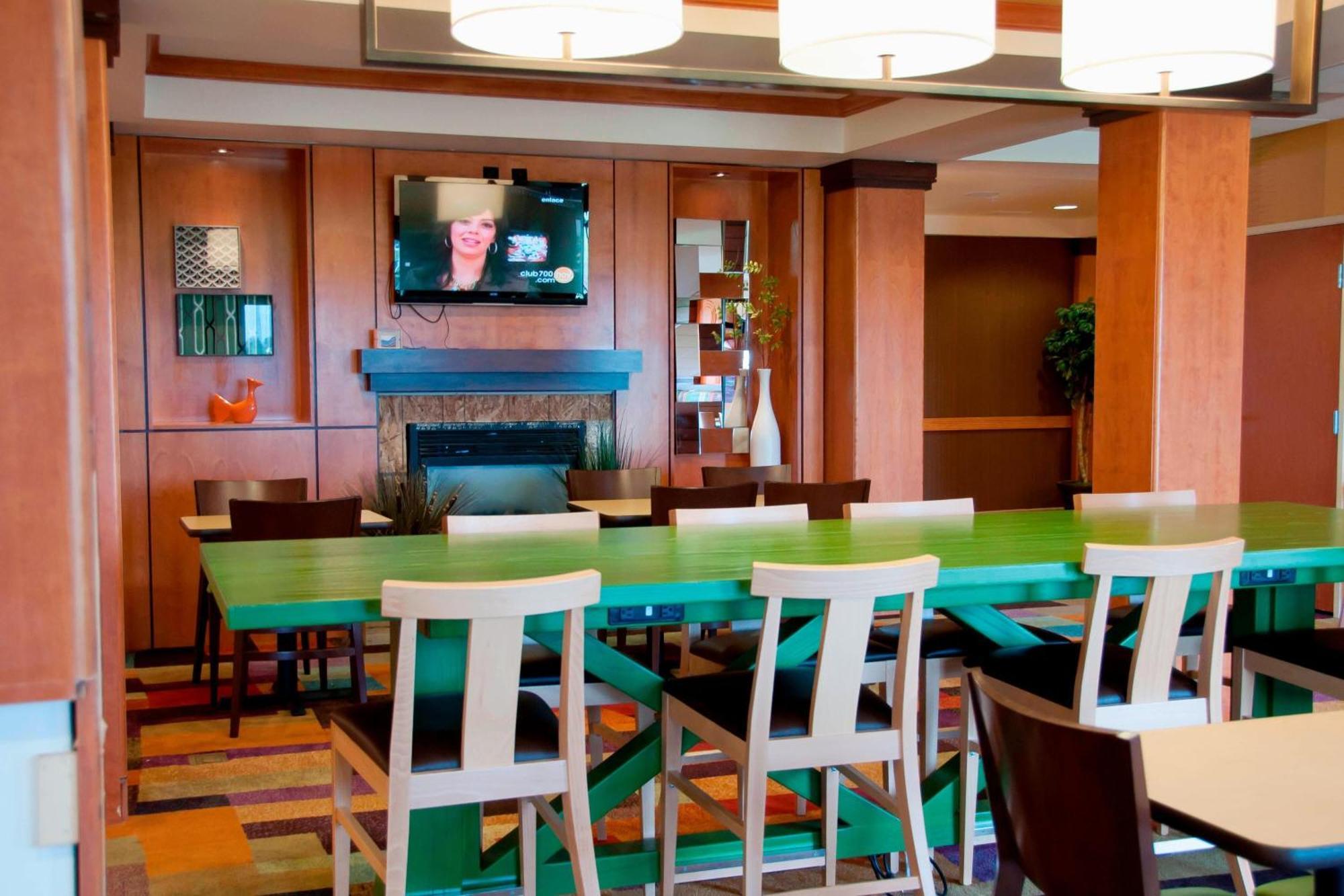 Fairfield Inn & Suites Ames Εξωτερικό φωτογραφία